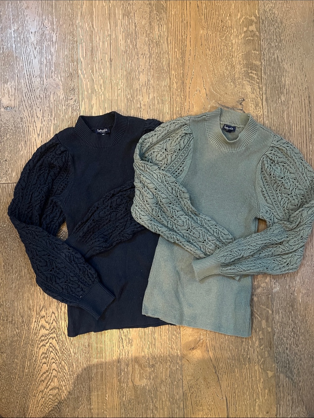 Splendid Mock Neck Knit Navy and Green Sweaters XS